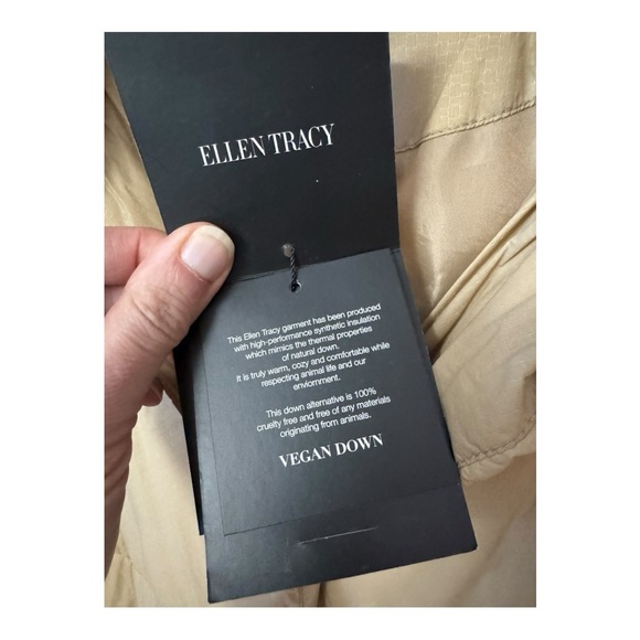 ELLEN TRACY | NWT Vegan Down Pillow Puffer Coat in Classic Camel, Size Medium - Picture 9 of 12
